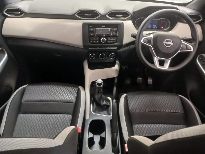 NISSAN MAGNITE 1.0T Visia MT 2024